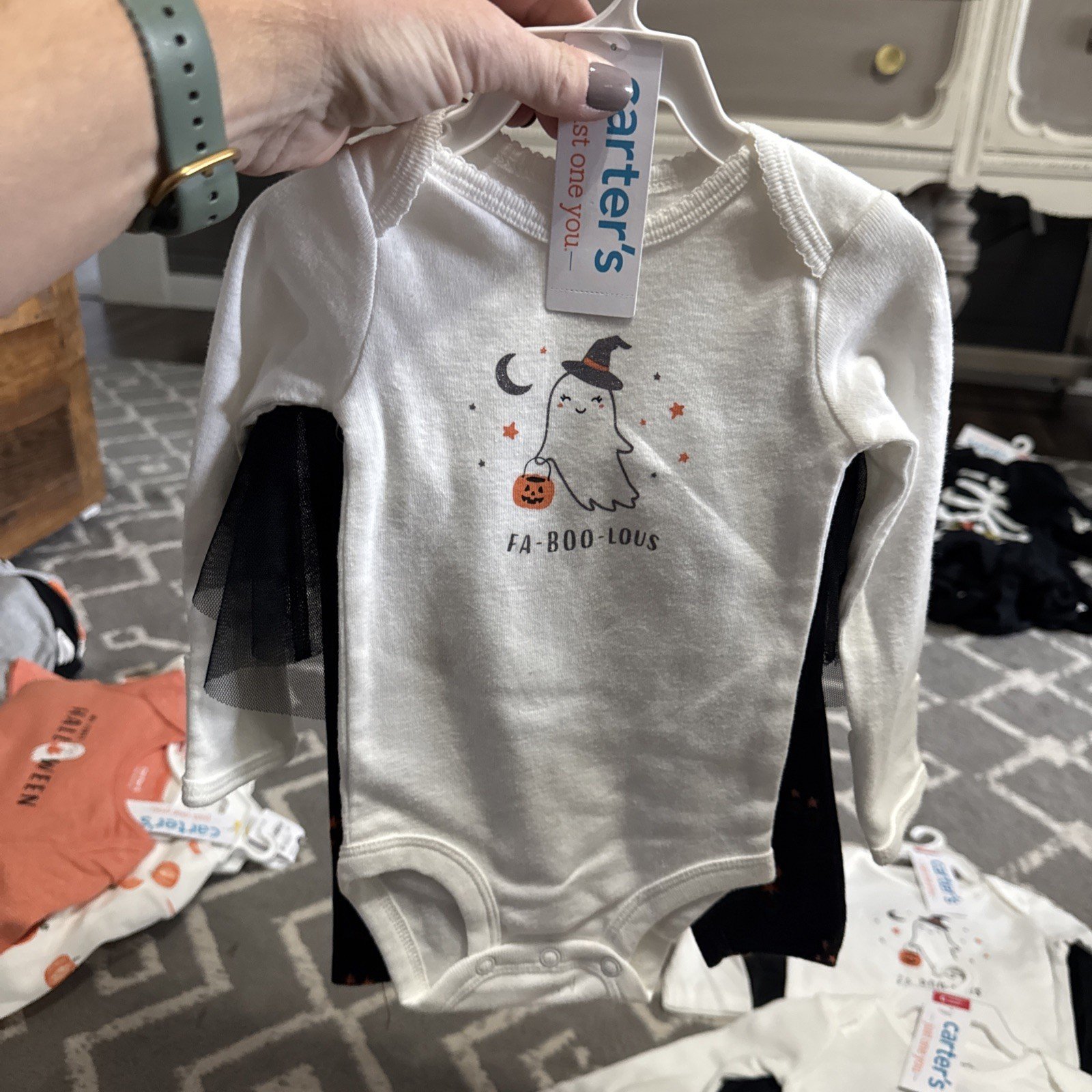 Carter's Baby Halloween ( 5 Outfits) all same- size 3-12 months hover